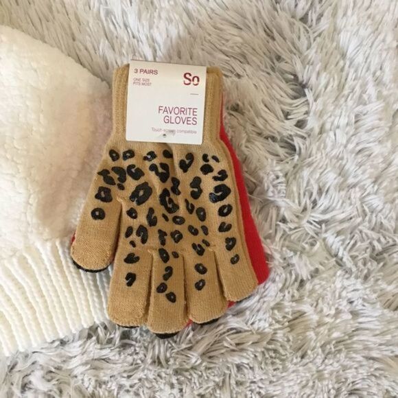 SONOMA winter set sherpa Pom beanie with 3 pairs gloves Womans OSFM che… - Picture 4 of 10